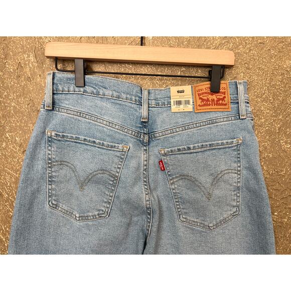 Levi Strauss Levi's High Rise Wide Leg Ankle Jeans Light Wash Denim Size 30 NEW - Picture 6 of 16